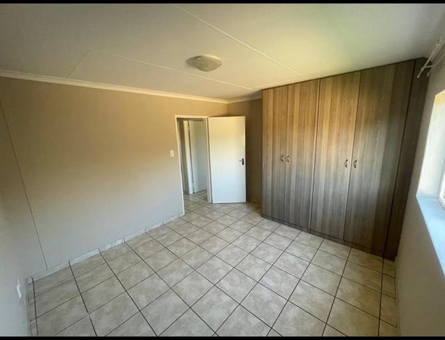 3 BEDROOM TOWNHOUSE FOR SALE IN WATERKLOOF